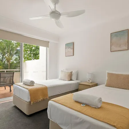 Kirra Palms Holiday Apartments-2