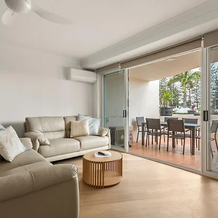 Kirra Palms Holiday Apartments-3
